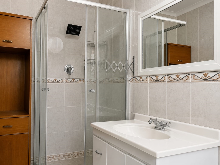 5 Bedroom Property for Sale in Stilbaai Wes Western Cape
